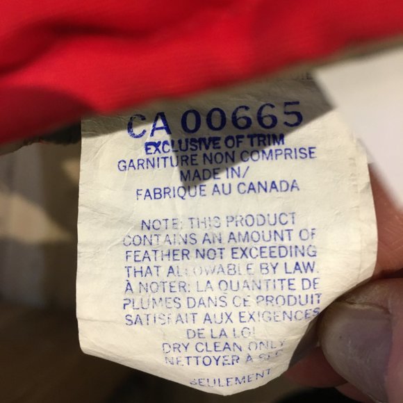 Eddie Bauer Mens Down Vest - Medium - Pre-owned - JG18TK - Picture 8 of 10